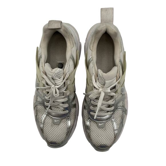 Nike V2K Run Silver Rubber And Metallic Leather-Trimmed Mesh Sneakers Size 9 - Picture 2 of 5